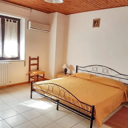 Modern In 130m² Terrace
