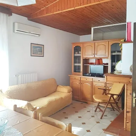 Modern In 130m² Terrace Apartment *